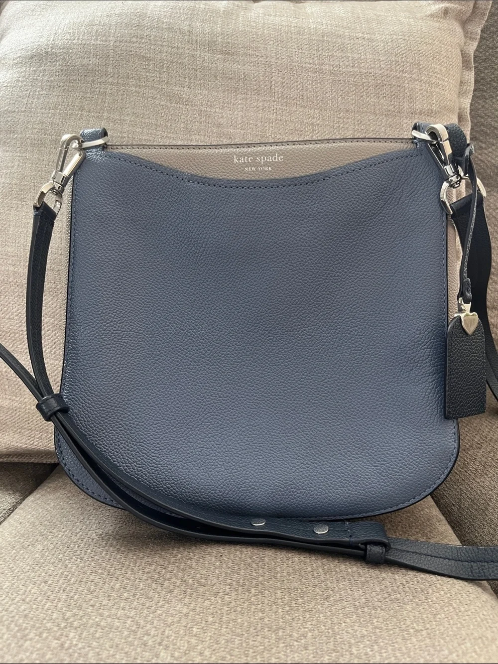 kate spade gray and navy pebbled leather crossbody bag